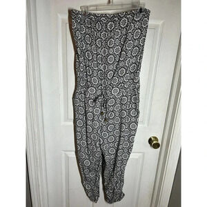 American Rag Women’s Size Large Strapless Jumpsuit Black White Geometric Pockets